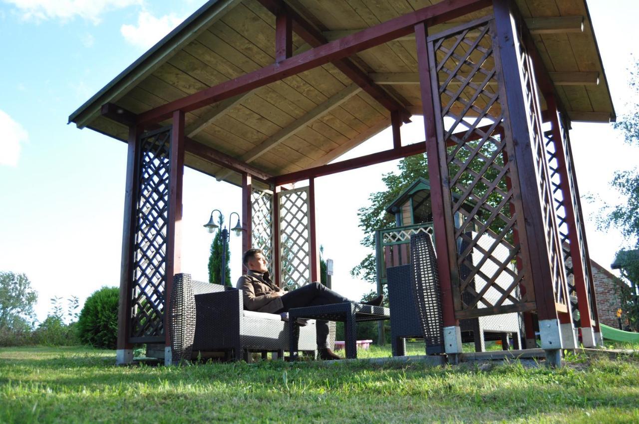 Villa Mlyn Wodny Eko Hillar Rybno  Esterno foto
